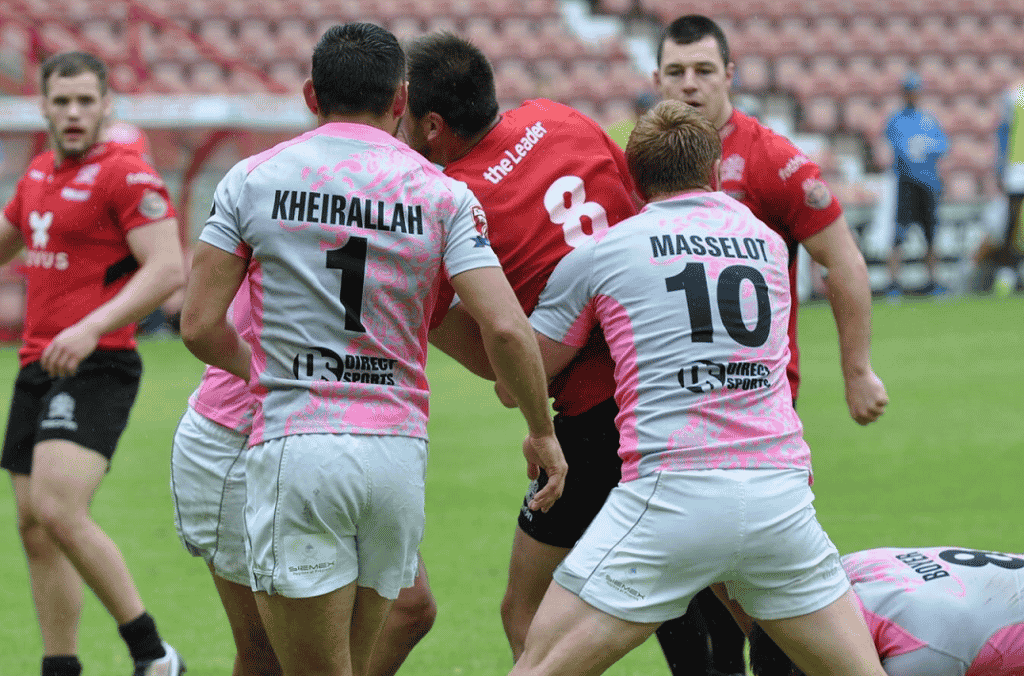 Les Olympiens ont dû parfois s'employer en défense pour contenir les ardeurs galloises ©NW Crusaders