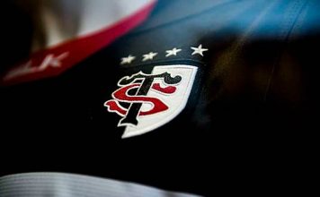 Pourquoi le stade toulousain est rouge et noir