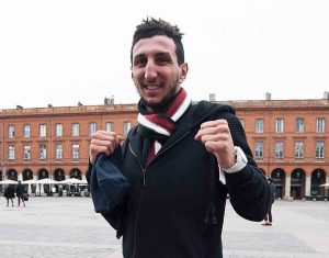 Le Toulousain Sofiane Oumiha a remporté son second titre de champion du monde de boxe amateur vendredi 5 novembre à Belgrade.