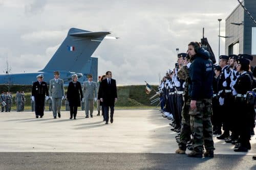 Macron fait ses vœux aux armées à Francazal-toulouse