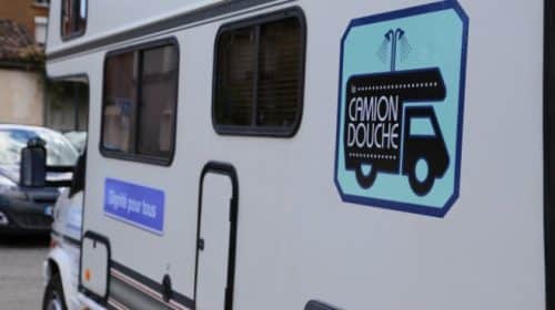 Le Camion Douche lance un appel au don pour collecter des produits d’hygiène