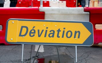 Travaux panneaux déviation