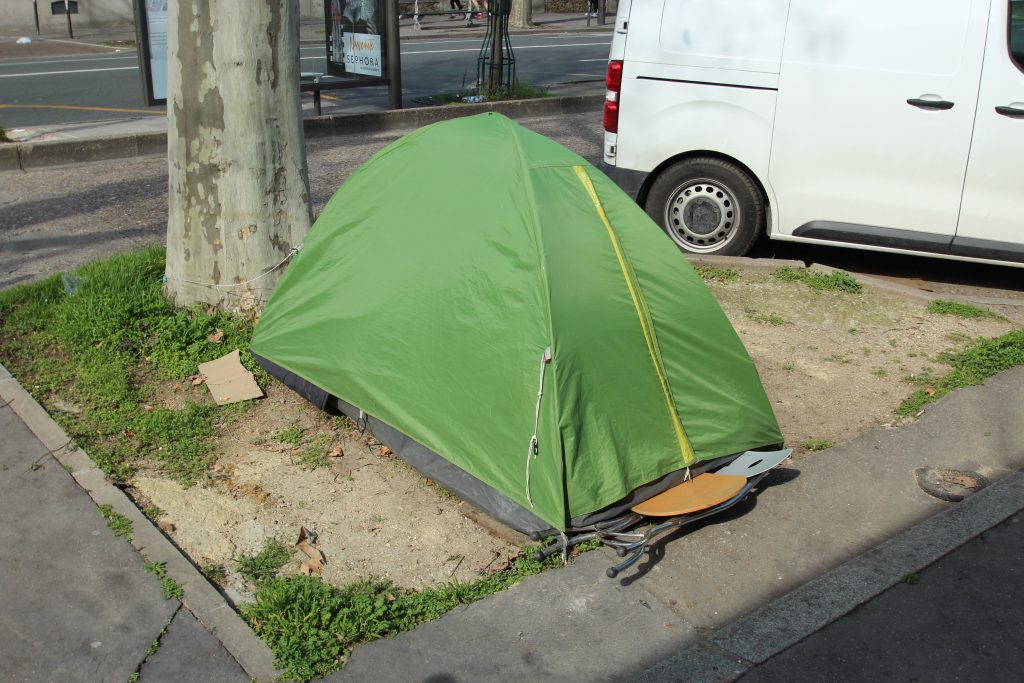 Tente sdf Dal toulousain hébergement précaires