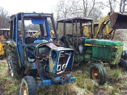tracteurs abandonnés