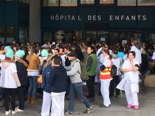 grève hopital enfants Toulouse