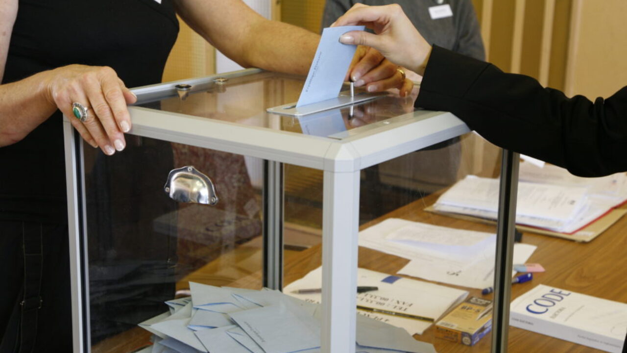 Un Appel A Volontaires Pour Tenir Les Bureaux De Vote Lors Des Regionales