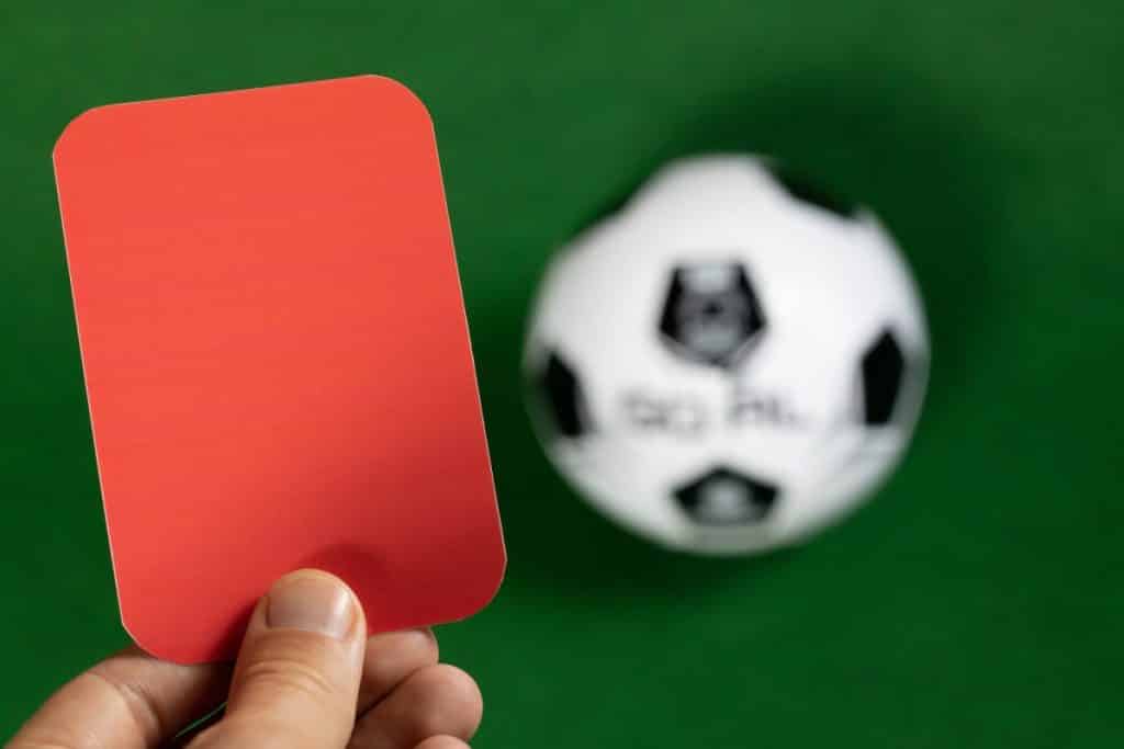 violence carton rouge haute-garonne arbitre football