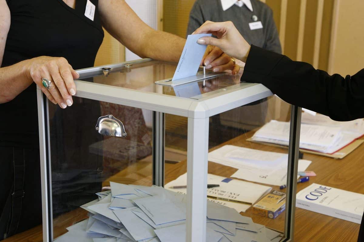 urne élection municipales Place Publique soutient Nupes législatives