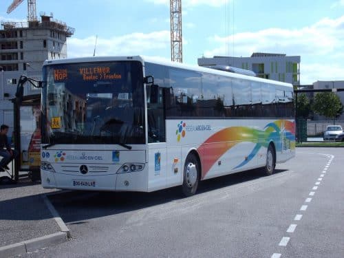 bus arc-en-ciel Haute-garonne transport scolaire