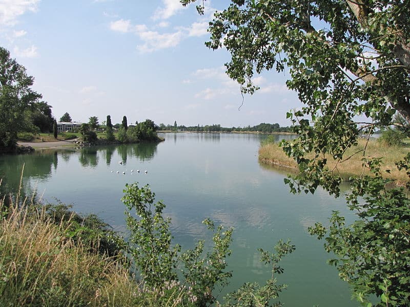Le lac de la Ramée, près de Toulouse, est à nouveau ouvert pour la baignade.