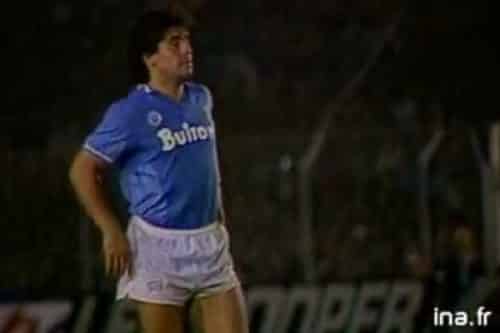 Diego Maradona lors de la rencontre du TFC contre Naples le 1er octobre 1986©INA.FR