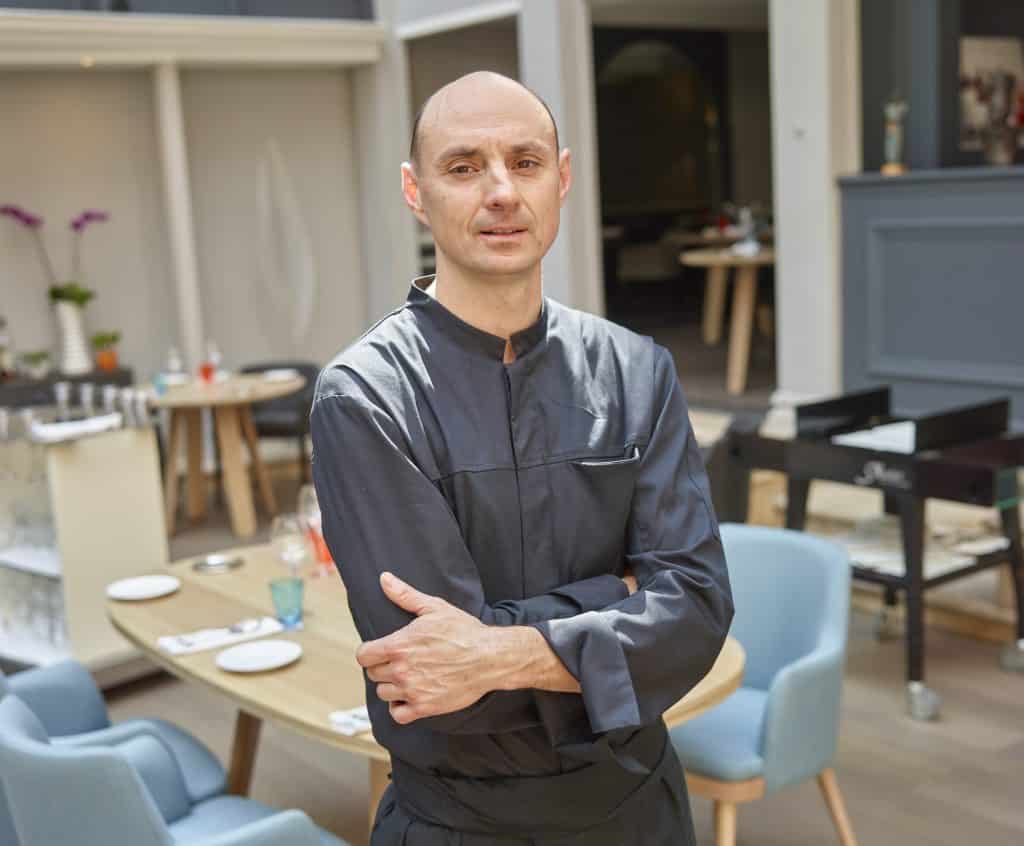 Stephane Tournié organise un concours pour intégrer la carte de son restaurant à Toulouse, les Jardins de l'Opéra