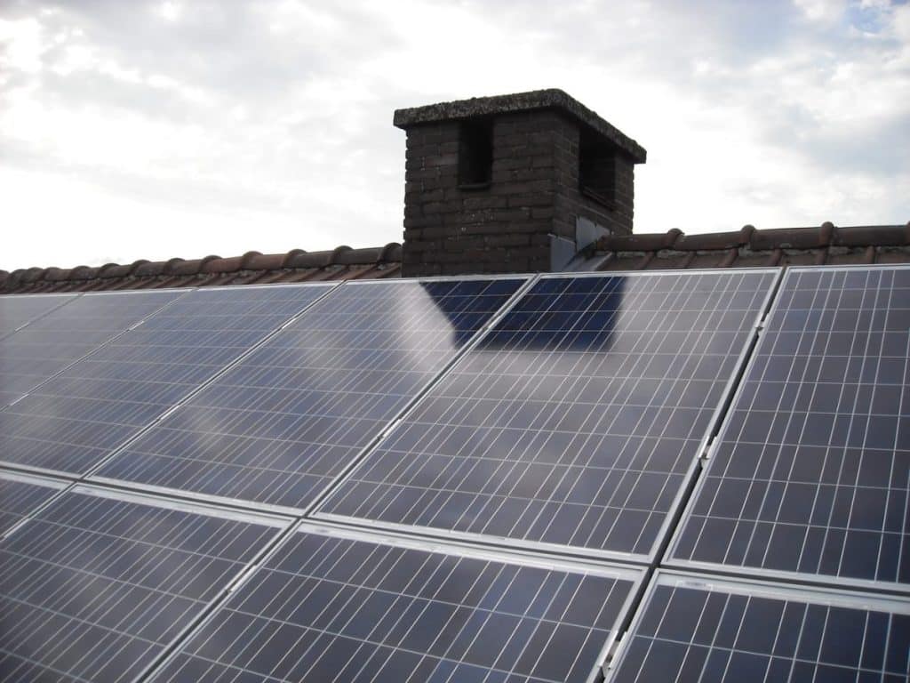 En Ariège, un cadastre solaire permet de connaître le potentiel de sa toiture pour l’équiper de panneaux photovoltaïques CC0 Domaine public