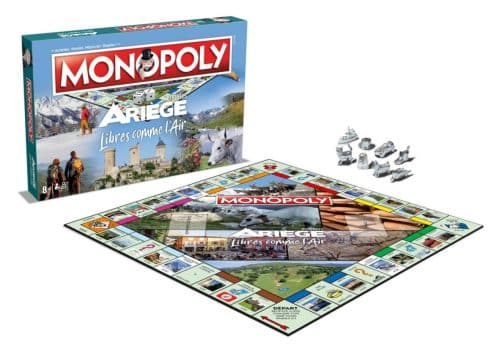 Le Monopoly Ariège, star aux pieds des sapins de Noël pyrénens ©Hasbro