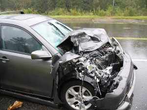 Trois cent treize personnes sont décédées sur les routes en juillet 2021, selon un premier bilan de la sécurité routière cet été. Ce sont vingt personnes de plus qu'il y a un an. Le trafic routier était, lui aussi, plus important. Photo d'illustration. / CC by 2.0 W. Robert Howell