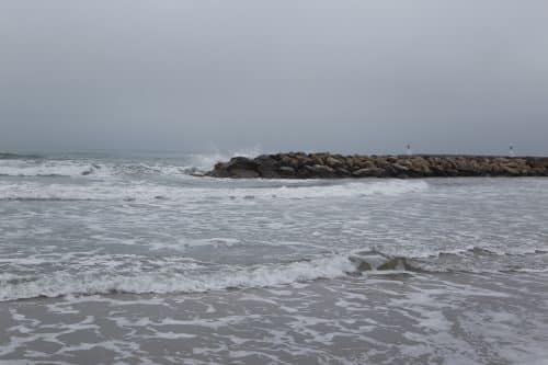 Plage mer avec vagues Herault