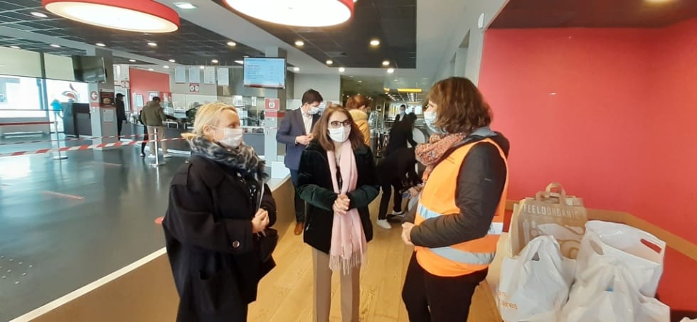 Distribution tampons serviettes hygiéniques à Toulouse