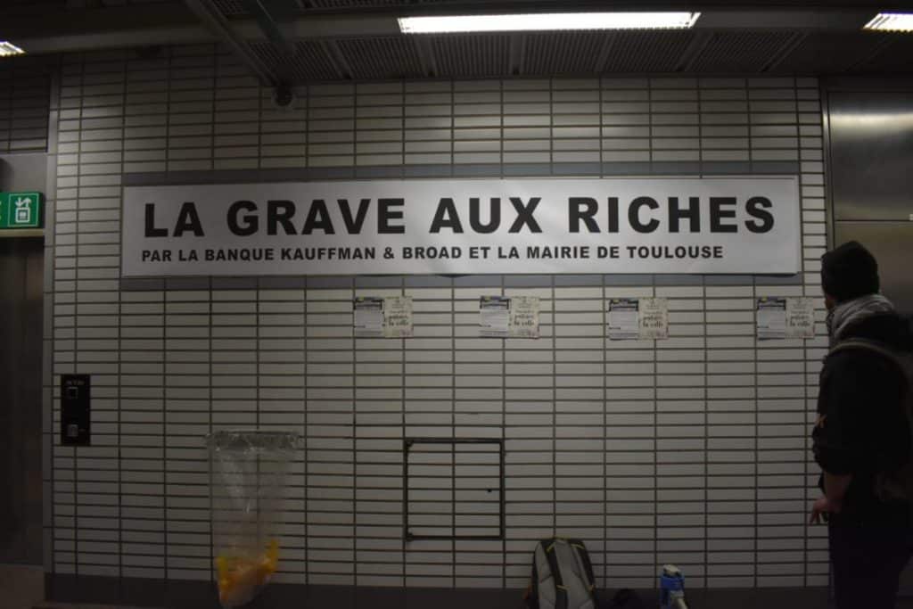 DAL 31 a remplacé le nom de la station de métro de Saint-Cyprien.