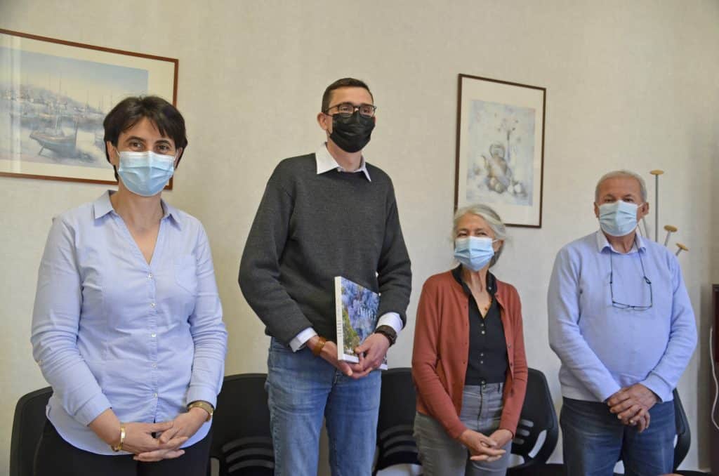 Venu de l'Oise, le Dr Matthieu Binet, médecin généraliste, va désormais exercer à Saint-Etienne-Vallée Française, en Lozère @Conseil départemental de Lozère