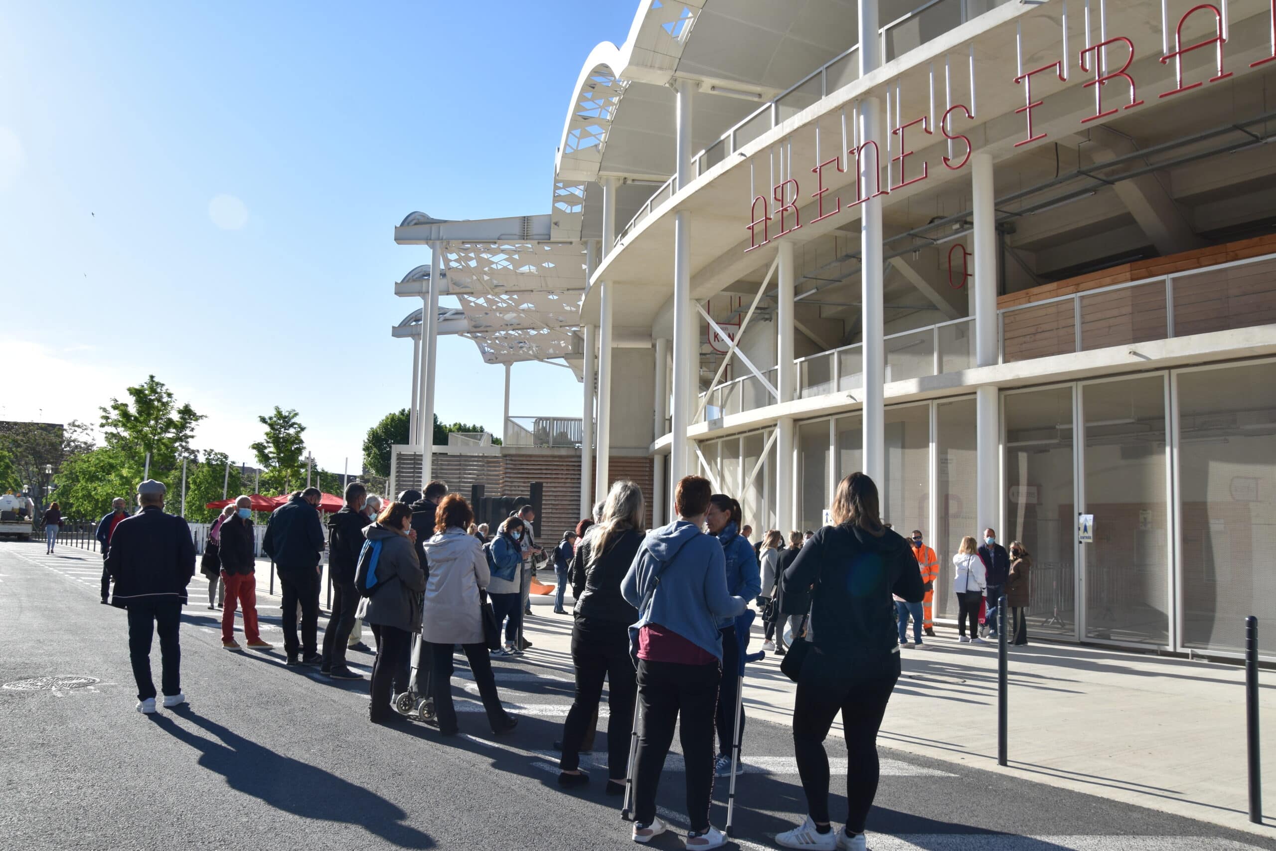 Les premiers billets vendus au guichet des Arènes de Lunel.