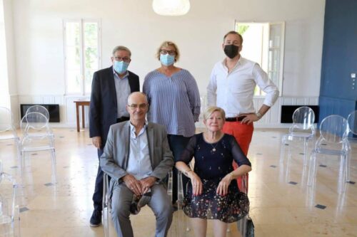 Narbonne, dans l’Aude, rend hommage aux couples les plus solides de la ville, ceux qui célèbrent leurs noces d’or et de diamant @VilleDeNarbonne