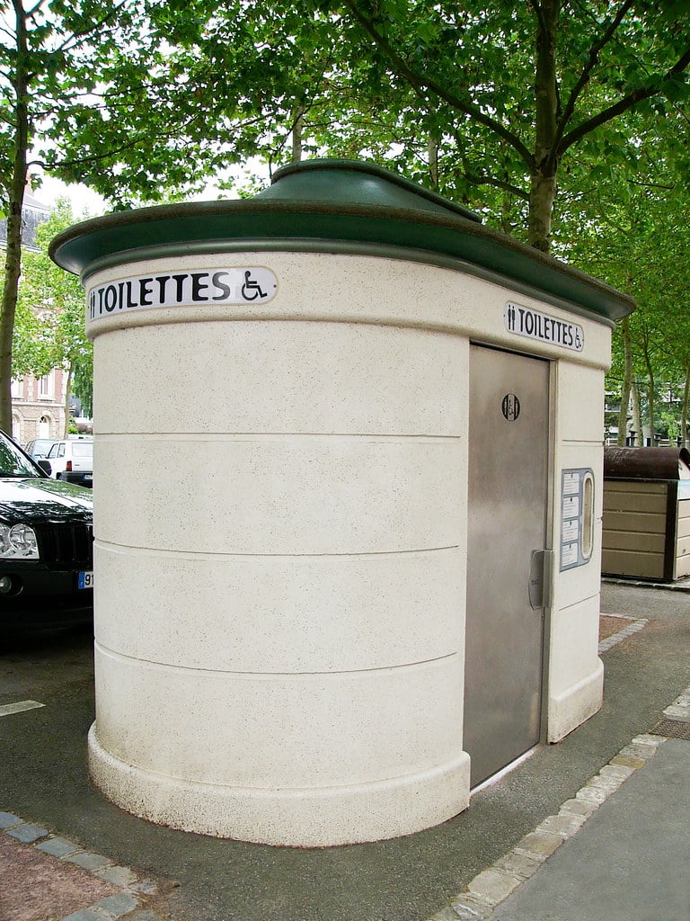 sanisette-toilettes-publique