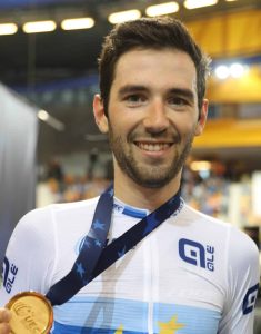 Le Tarnais Benjamin Thomas a décroché la médaille d'or à la course aux points vendredi 22 octobre aux Mondiaux sur piste à Roubaix.