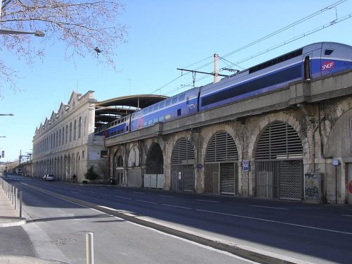 La-prefecture-du-Gard-organise-un-exercice-de-securite-civile-a-la-gare-SNCF-de-Nimes-centre-afin-devaluer-la-gestion-dune-tuerie-de-masse-