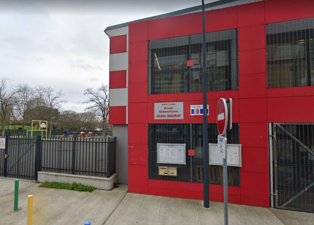 Une manifestation est organisée, ce 21 octobre, devant l'école Didier Daurat de Toulouse, pour demander le relogement de deux familles d'élèves @GoogleMap