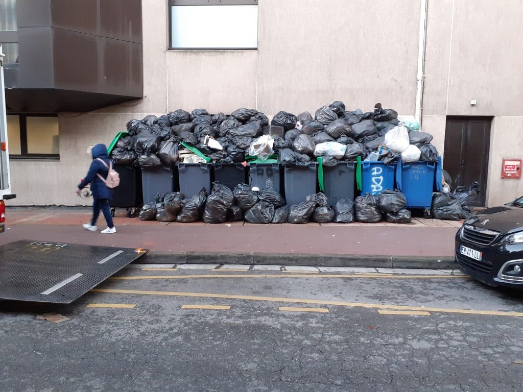 grève éboueurs Toulouse poubelles