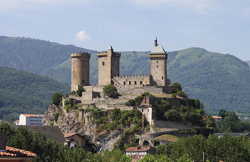 château Foix vacances hiver Ariège nuit musées occitanie