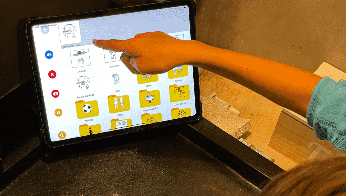 Helpicto application Toulouse communication tablette enfant