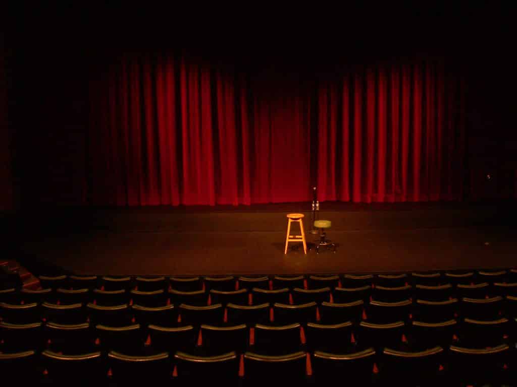 théâtre vide salle spectacle