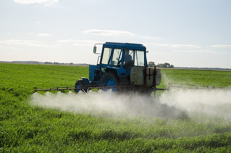 Pesticides toxiques : les agriculteurs du Lot déposent un recours devant le Conseil d’État