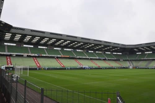 Tribune_première_stade_d'ornano Foot CC BY SA Benoit Caen Wikimedia