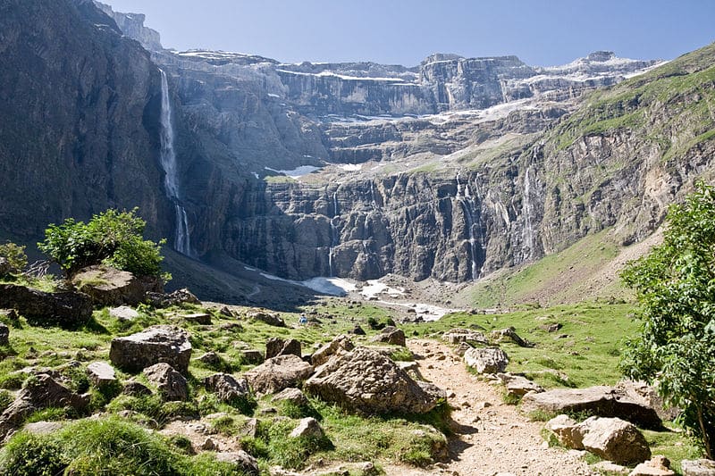 800px-Gavarnie-Cirque