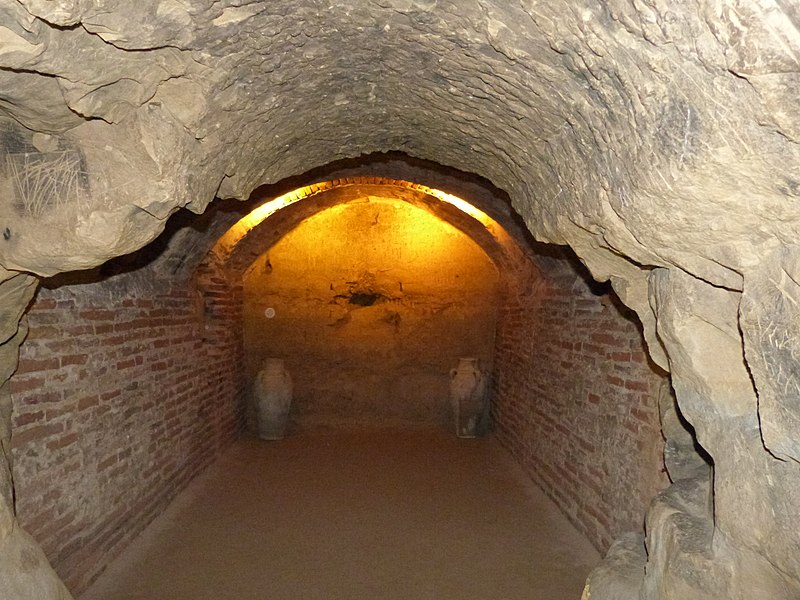 passage souterrain médiéval du Castela Saint-Sulpice