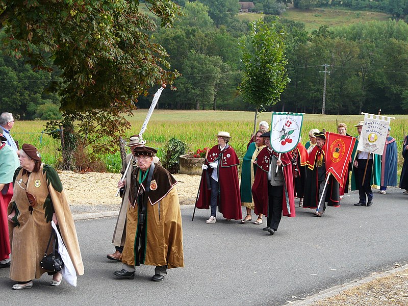 Les confréries du Languedoc-Roussillon se retrouvent dans le Gard. ©Père Igor/CC BY-SA 4.0