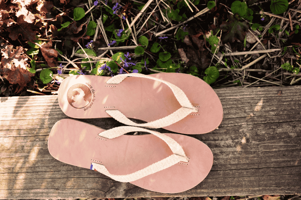 Tong sales matiere naturelle