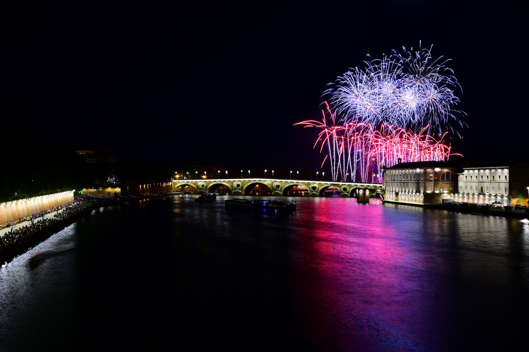 Feu D artifice Toulouse Feu d'artifice et grand concert de retour pour le 14 juillet à Toulouse