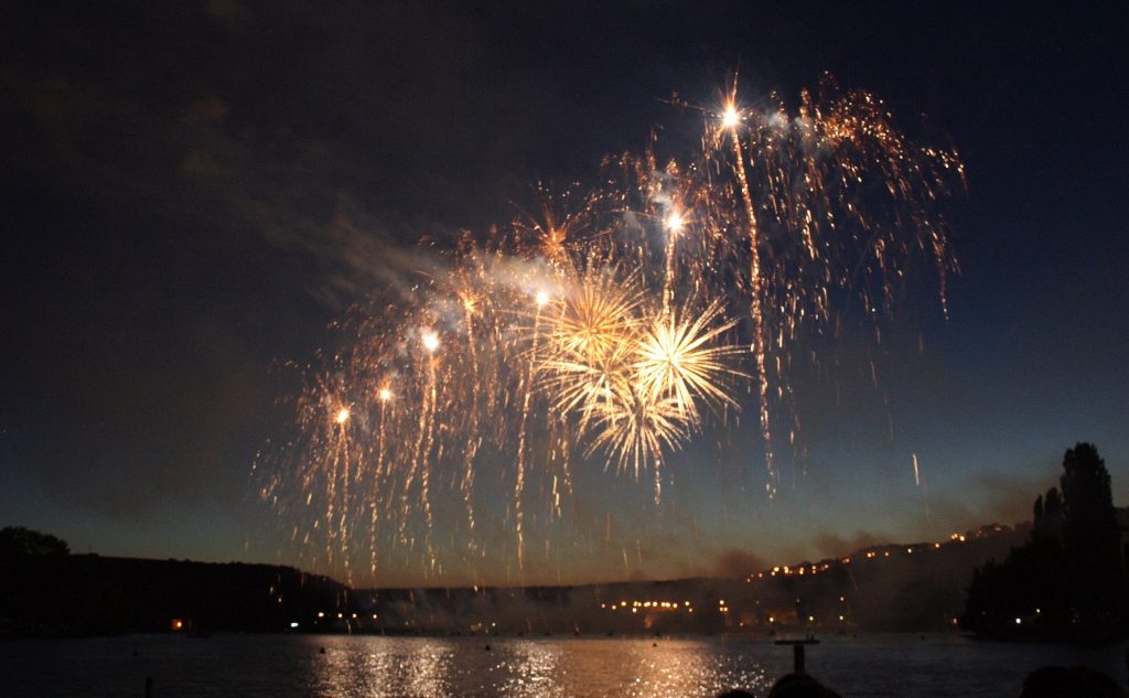 feux artifice lourdes