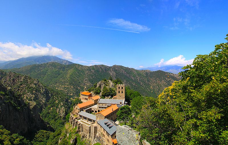 abbaye Saint-Martin-du-Canigou  Pyrénées-Orientales Monument préféré Français