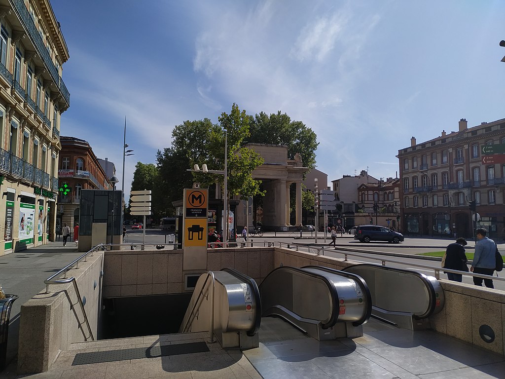 métro François Verdier Toulouse Monument Combattants déplacé