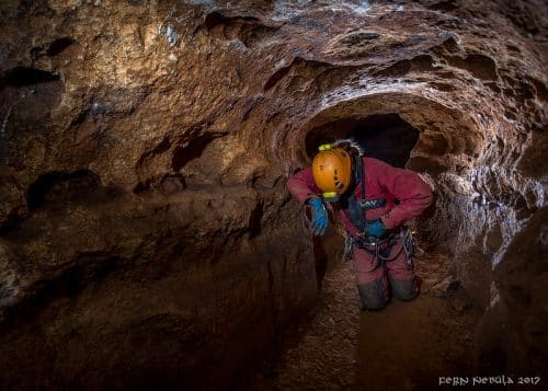 spéléologie grotte spéléologue vacances été Gard