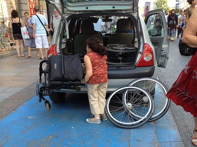 À Toulouse, une personne handicapée ne paie pas le stationnement