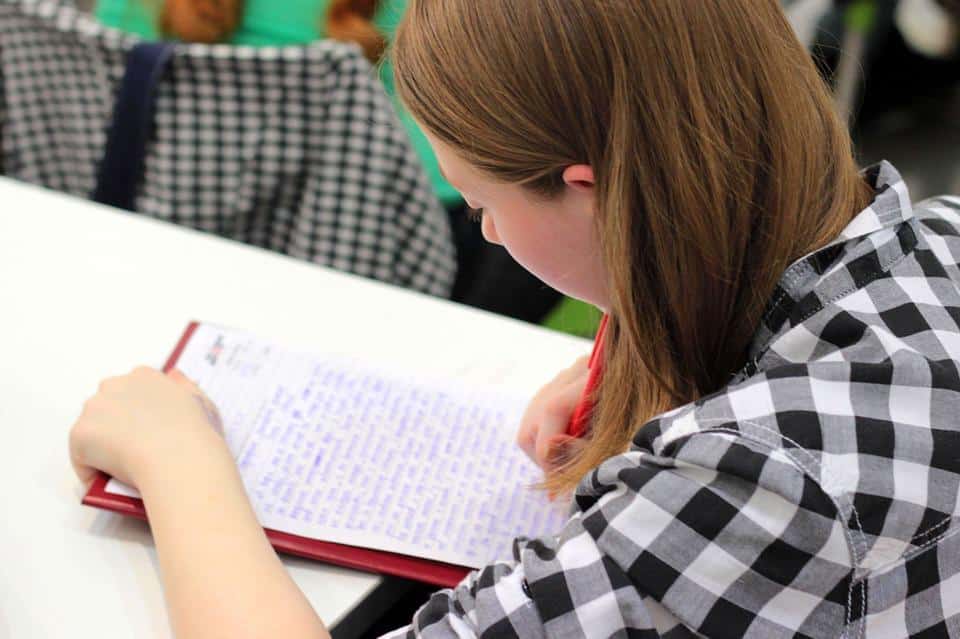 études courtes jeunes Occitanie étudiant lycée dictée 