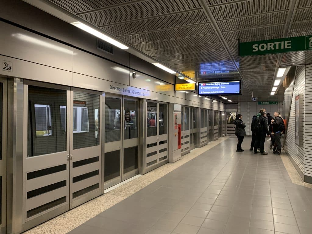 métro Toulouse ligne A B station transports en commun station Tisséo arrêt
