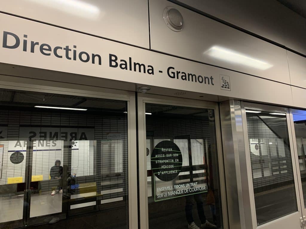 métro Toulouse ligne A B arrêt station transports en commun station Tisséo caméras vidéosurveillance