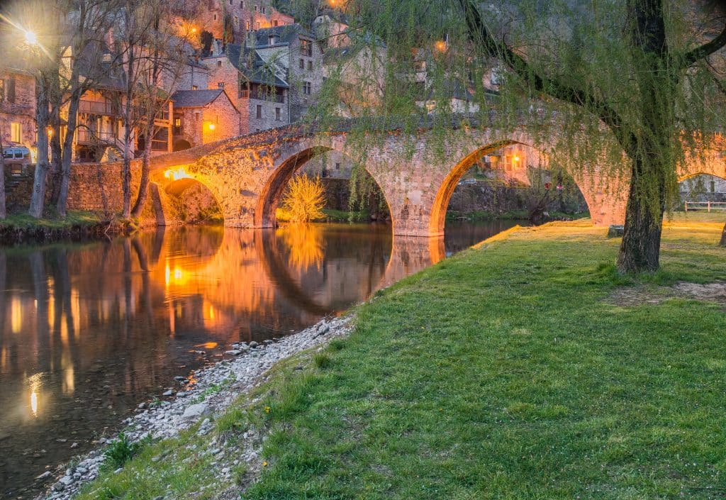 village français belcastel