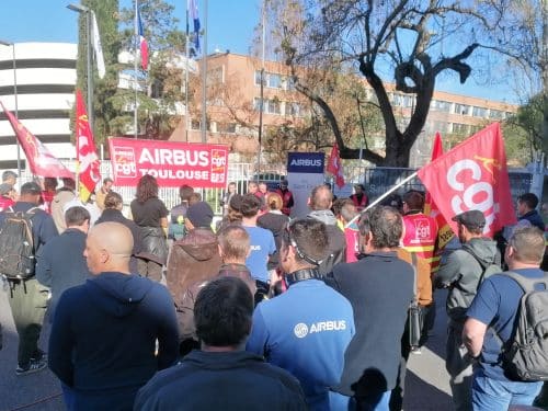 La CGT Airbus Avions appelle à la grève jeudi 19 avril 2023 devant l'usine Saint-Eloi (Toulouse)